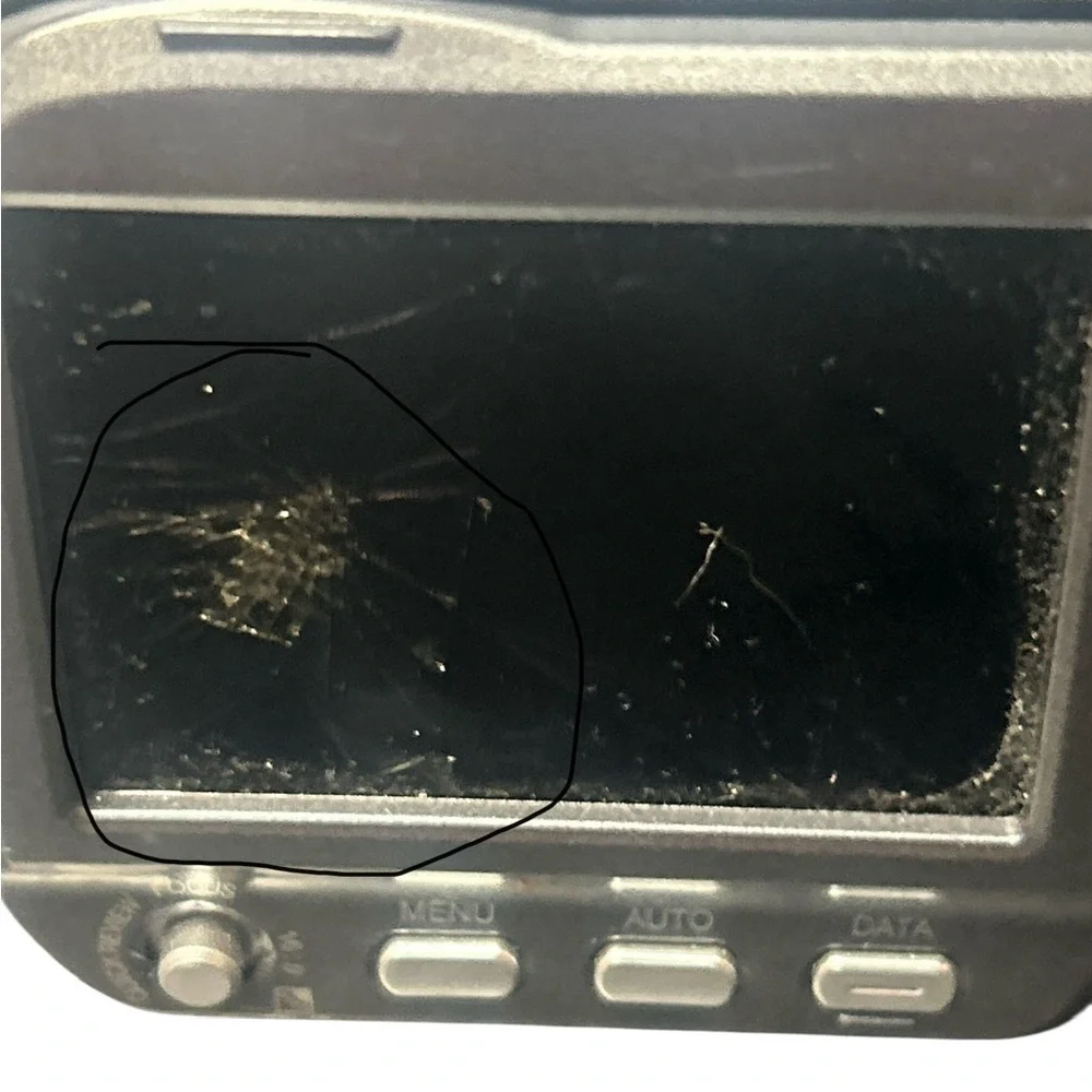 JVC GR-DA30U MiniDV Digital Camcorder - Silver PARTS - Cracked Screen SEE NOTES
